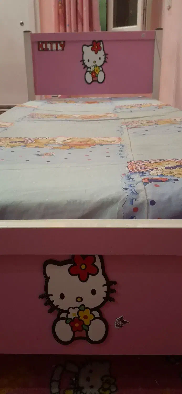 تخت کودک و نوجوان طرح کیتی|تخت و سرویس خواب|بوشهر, |دیوار