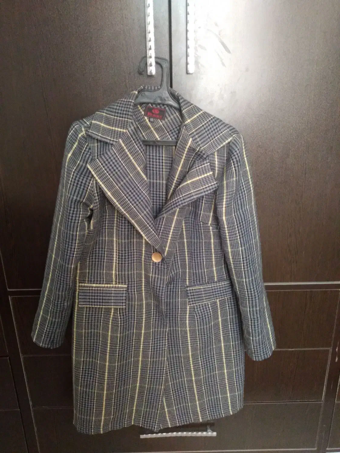 مانتو زنانه|لباس|بروجن, |دیوار