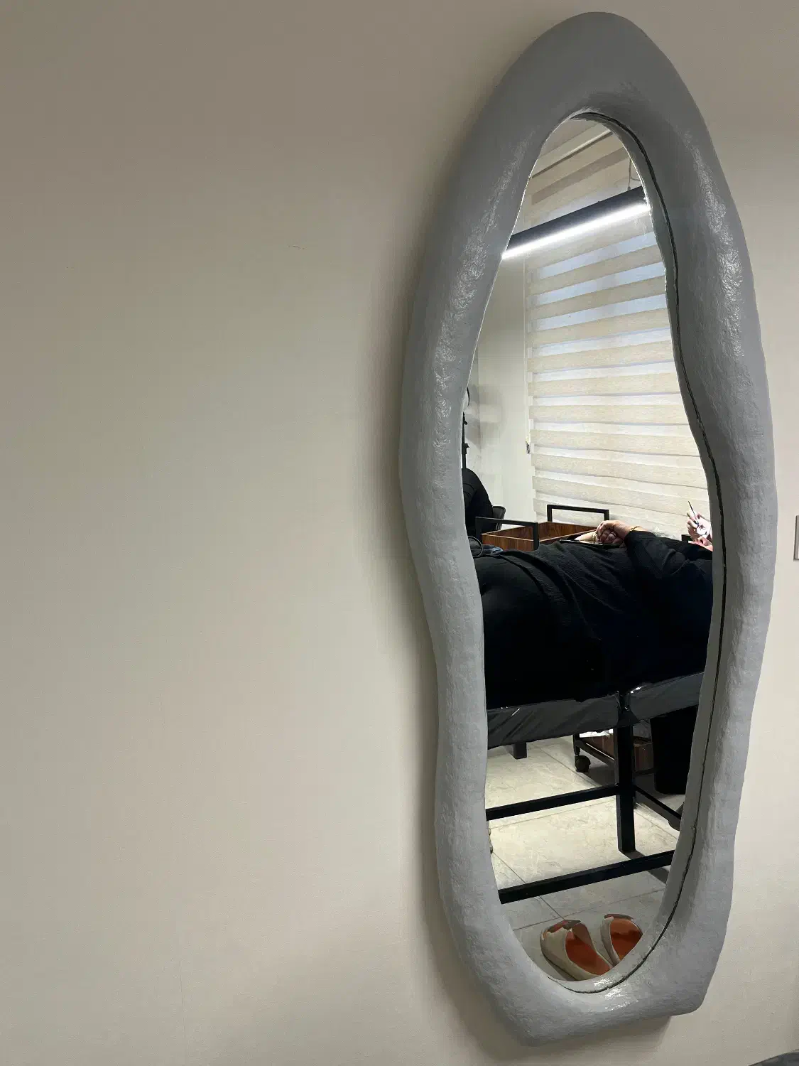 آیینه قدی با قاب|آینه|قزوین, |دیوار