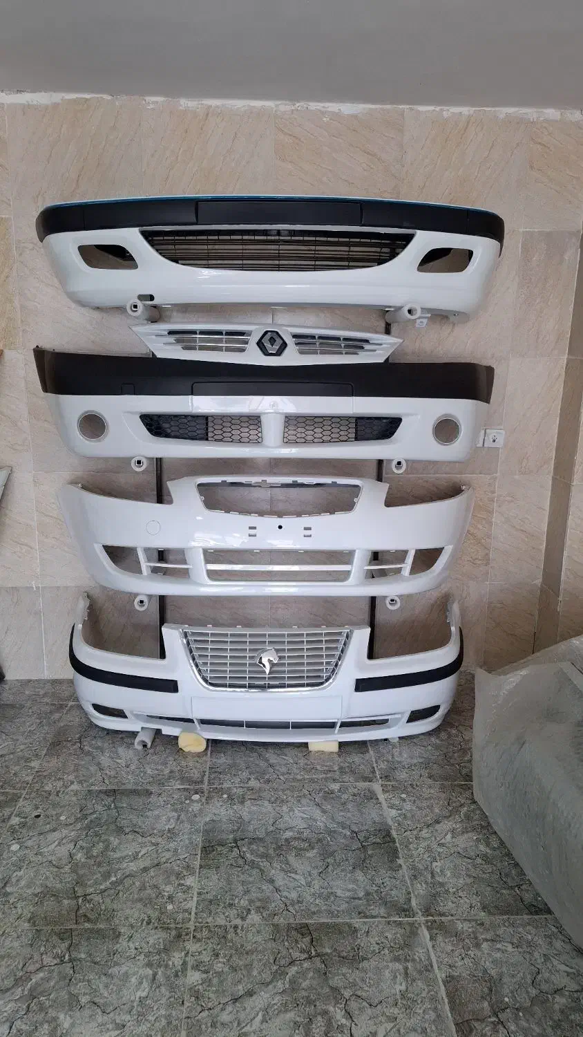 سپر های رنگی اصلی شرکتی ایران خودرو سایپا|قطعات یدکی و لوازم جانبی|قروه, |دیوار