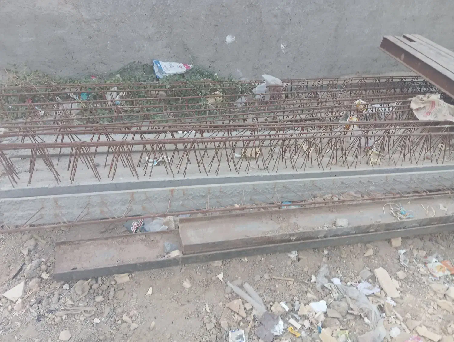 تیرآهن وتیرچه آماده|مصالح و تجهیزات ساختمان|ساوه, |دیوار