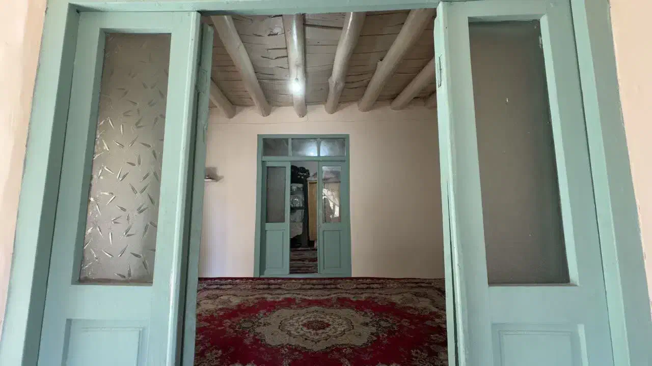 اقامتگاه آرامش واقع در روستای زیبا کنگ|اجارهٔ کوتاهمدت ویلا و باغ|طرقبه, |دیوار