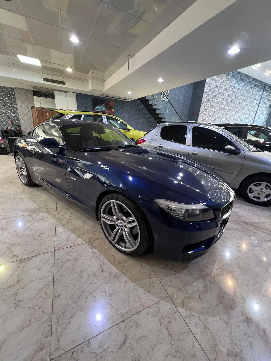 بی ام و BMW Z4 مدل 2013 نقد و اقساط|خودرو سواری و وانت|تهران, گلستان (شهرک راه آهن)|دیوار