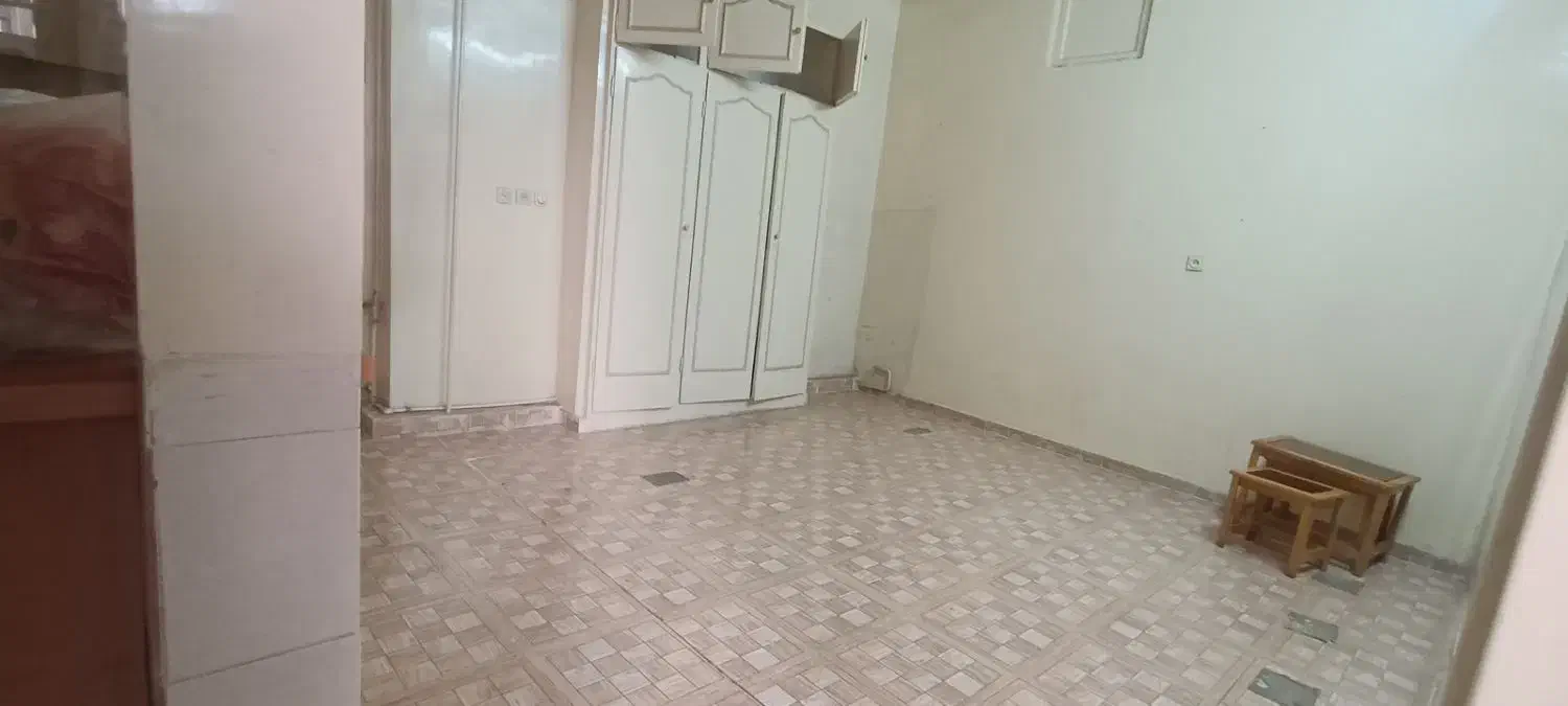 45متر، ط همکف با حیاط ،ورودی مستقل وجای پارک موتور|اجارهٔ آپارتمان|تهران, صفا|دیوار