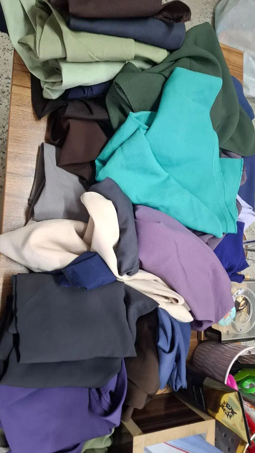 تعدادی مقنعه فقط چند بار پوشیده شده|لباس|پردیس, فاز ۸|دیوار