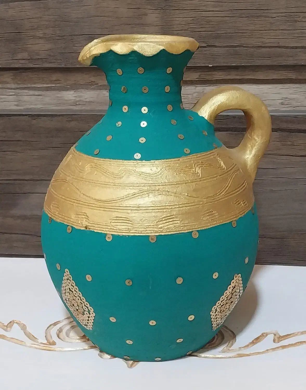 تعدادی جام،مجسمه و...|مجسمه، تندیس، ماکت|رشت, جماران|دیوار
