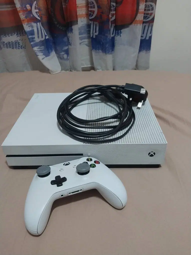 Xbox one s 1t|کنسول، بازی ویدئویی و آنلاین|تهران, زیبادشت|دیوار