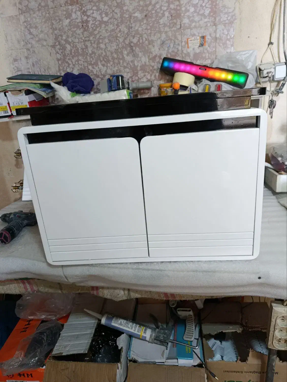 گروه صنعتی به روزکابین|لوازم سرویس بهداشتی|همدان, |دیوار