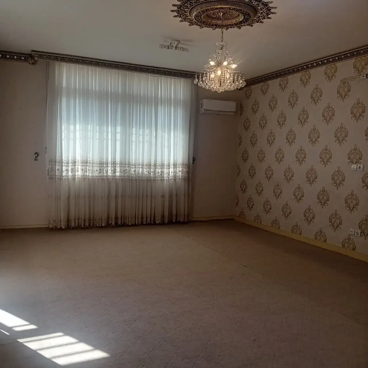 رهن  واجاره اپارتمان طبقه اول گلدیس یادگار|اجارهٔ آپارتمان|شاهین‌شهر, شهرک گلدیس|دیوار