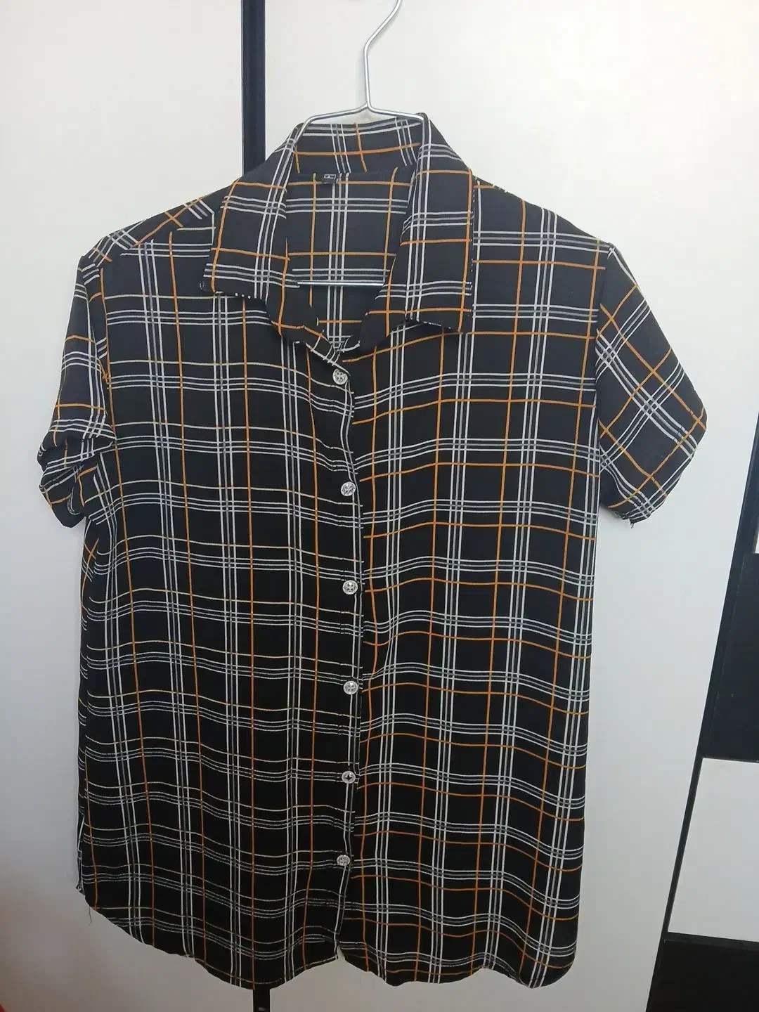 شومیز|لباس|آستانه اشرفیه, |دیوار