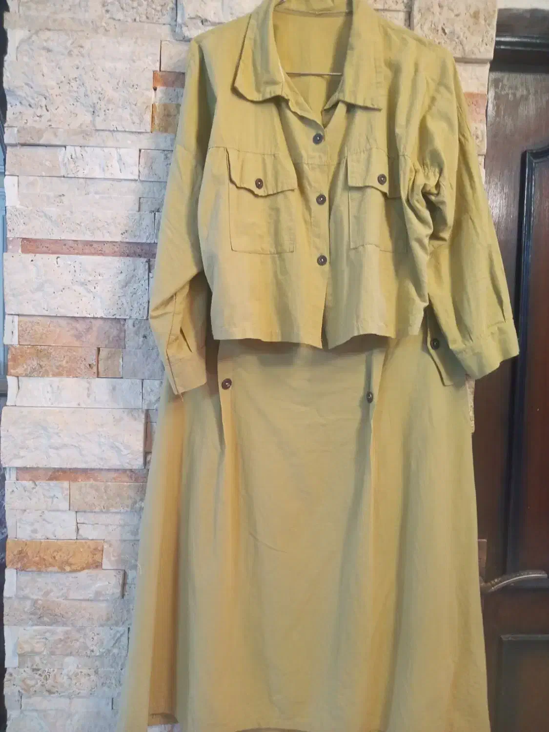 مانتوهای زنانه سنتی و مجلسی|لباس|رشت, آب و برق|دیوار