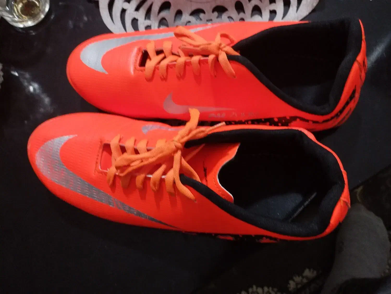 کفش ورزشی|کیف، کفش، کمربند|ساوه, |دیوار