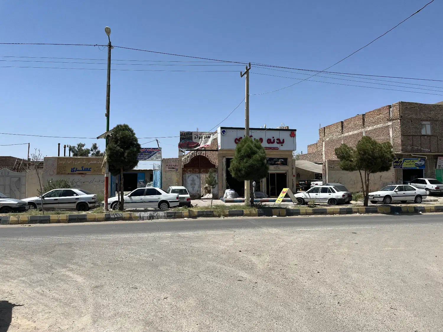 کارگاه 400متری با120مترزیربنا|اجارهٔ دفتر صنعتی، کشاورزی، تجاری|زاهدان, |دیوار