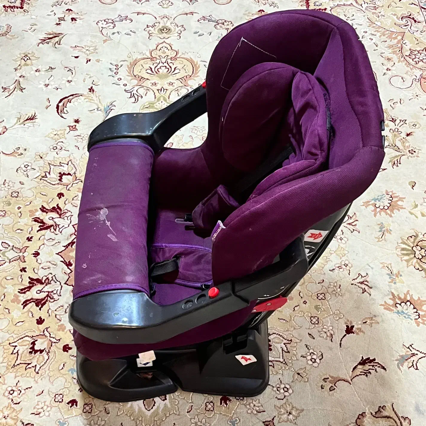 صندلی ماشین کودک دلیجان|تخت و صندلی بچه|شیراز, کلاهدوز|دیوار