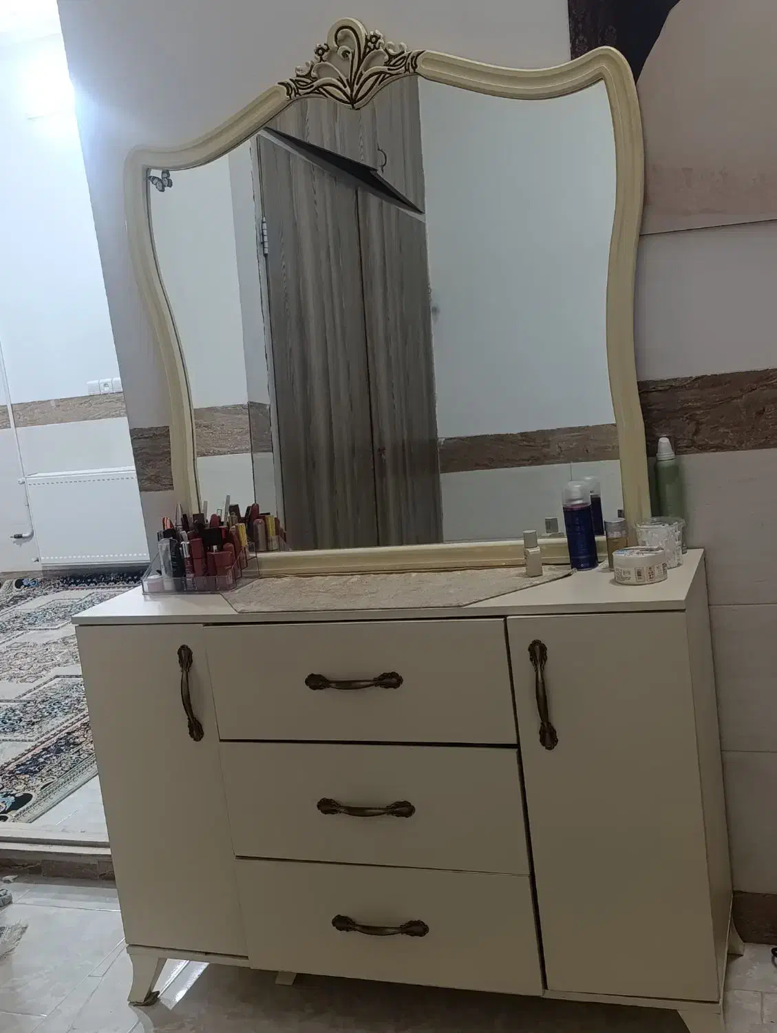 سرویس خواب با تشک|تخت و سرویس خواب|یزد, |دیوار