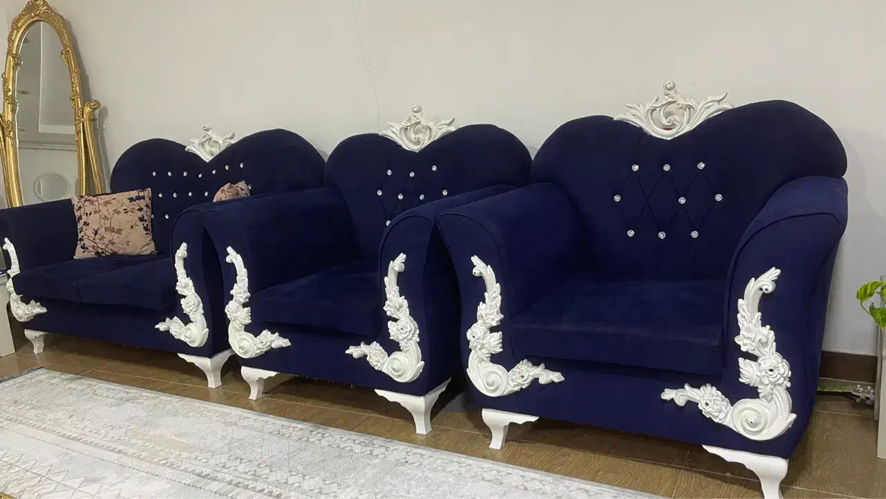 مبل به همراه میز عسلی خیلی تمیز|مبلمان خانگی و میز عسلی|آستانه اشرفیه, |دیوار