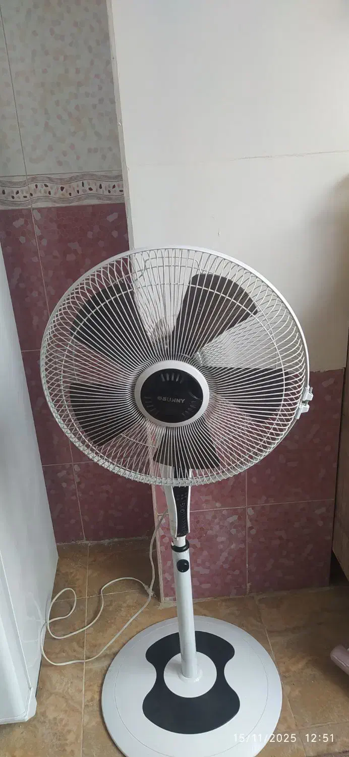 پنکه پایه بلند کنترل دار سانی|پنکه و تصفیه‌کنندهٔ هوا|ایلام, |دیوار