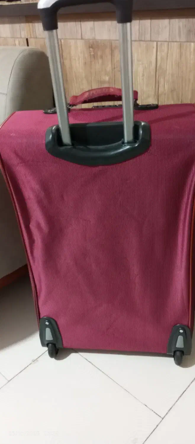 چمدان سایزبزرگ|کیف، کفش، کمربند|باقرشهر, |دیوار