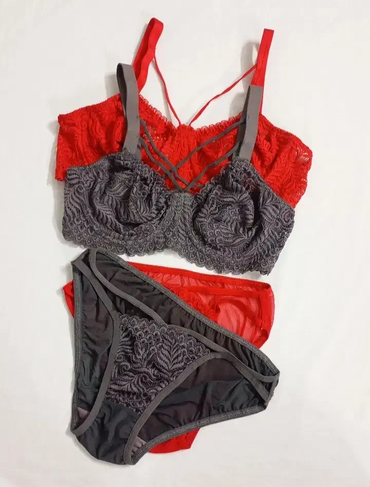 لباس زیر|لباس|قم, شهدا|دیوار