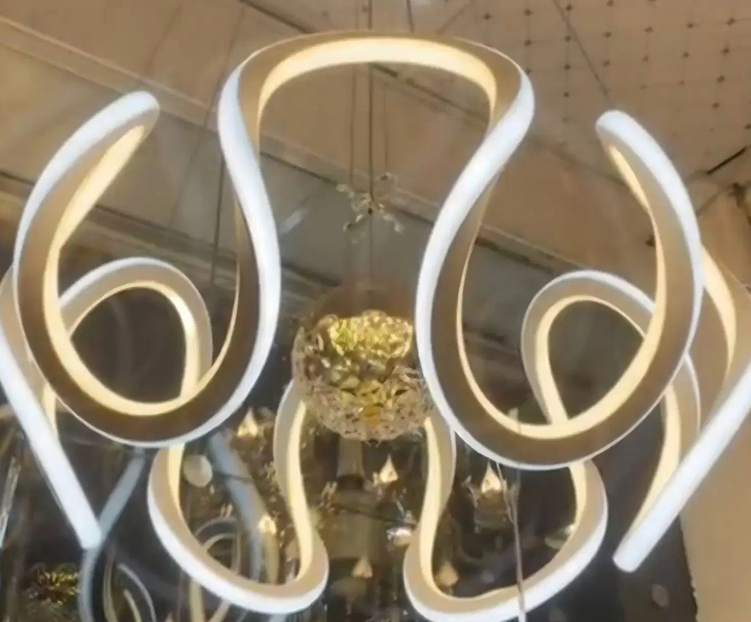 لوسترمدرنBC010 (امامزادهحسنپاساژگلستان)|لوستر و چراغ آویز|تهران, امام زاده حسن|دیوار