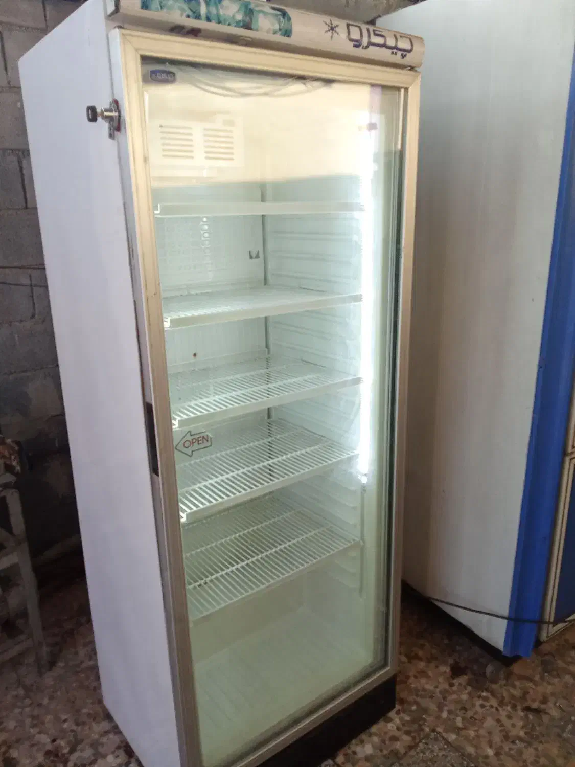 وسایل کامل غذا فروشی یخچال میز کار کابینت قابلمه|کافی‌شاپ و رستوران|برازجان, |دیوار