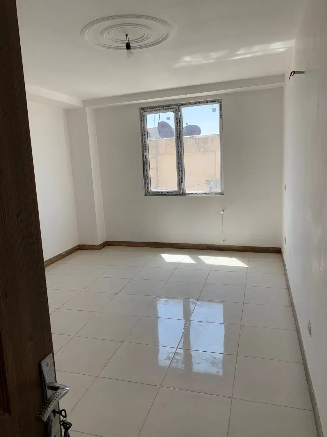 اپارتمان ۱۲۰ متری ۱۴۰۰|اجارهٔ آپارتمان|ری, صفاییه (چشمه علی)|دیوار