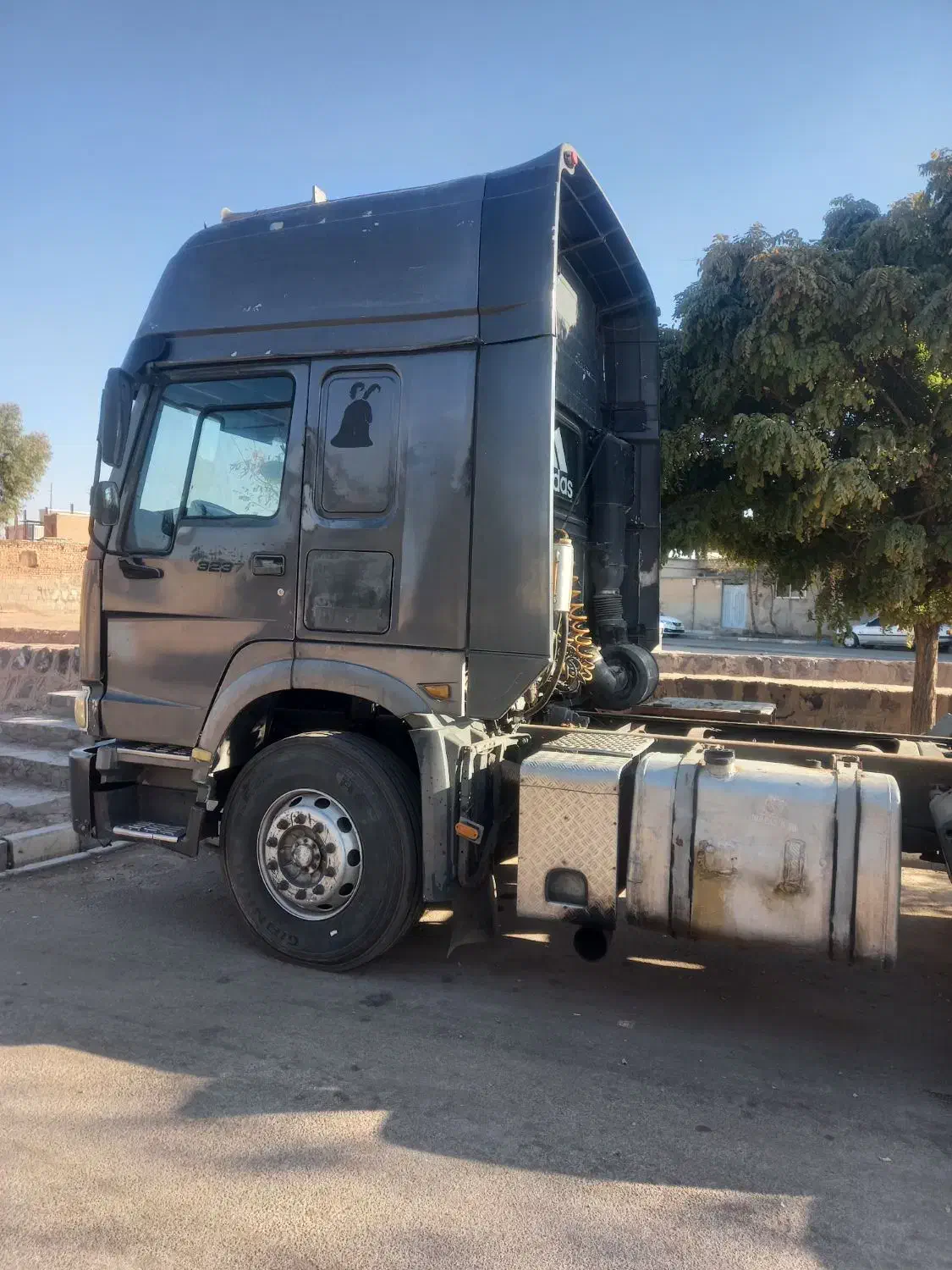 هوو|خودرو سنگین|رباطکریم, مسکن مهر آبشناسان|دیوار