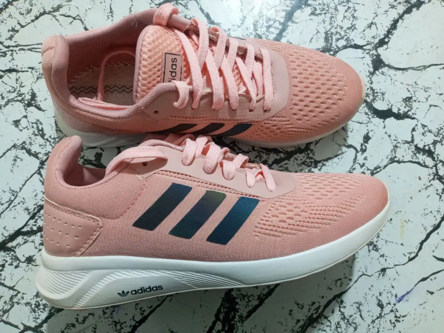 کفش|کیف، کفش، کمربند|خمینیشهر, |دیوار