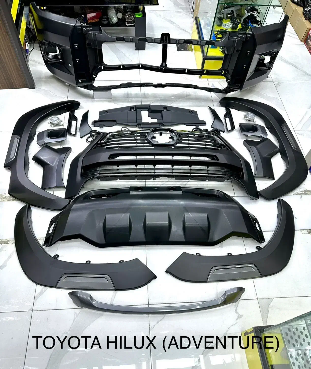 فیس تویوتا هایلوکس اد ونچر|قطعات یدکی و لوازم جانبی|سقز, |دیوار