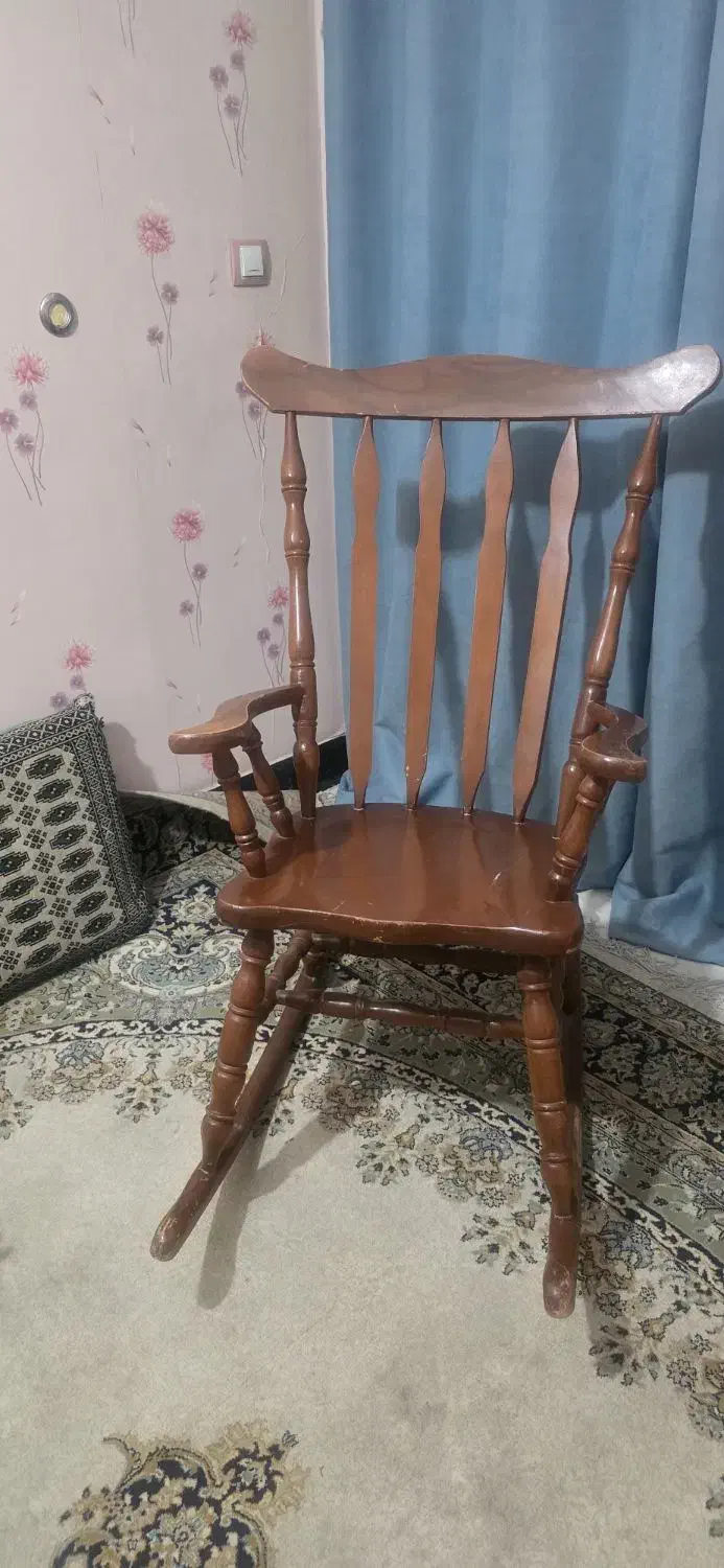 صندلی راک|صندلی و نیمکت|شیراز, فرگاز|دیوار