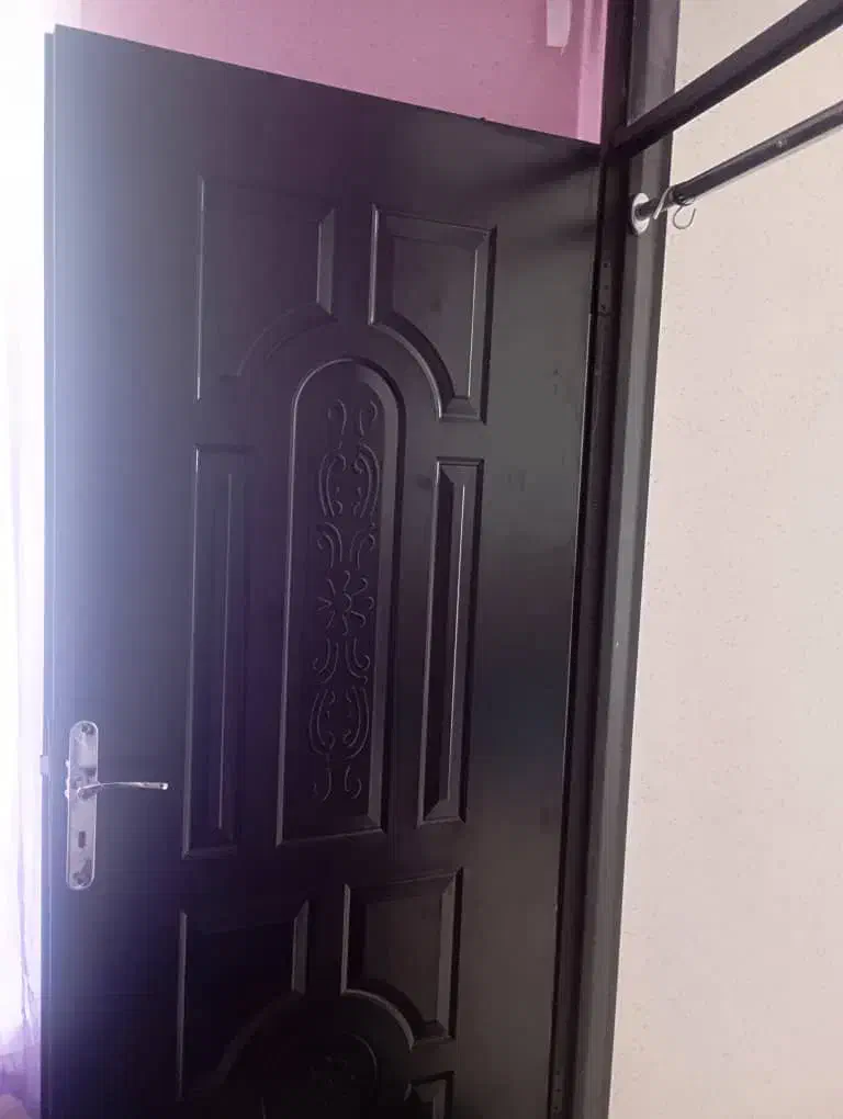 2 عدد درب ورودی|مصالح و تجهیزات ساختمان|سنندج, |دیوار