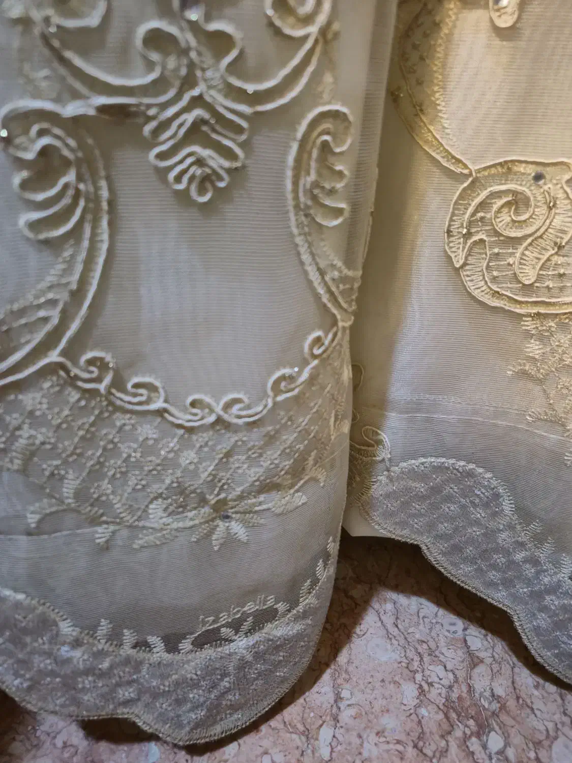 پرده ابریشم نو و بسیار تمیز همراه با آستر|پرده، رانر، رومیزی|بندرعباس, |دیوار