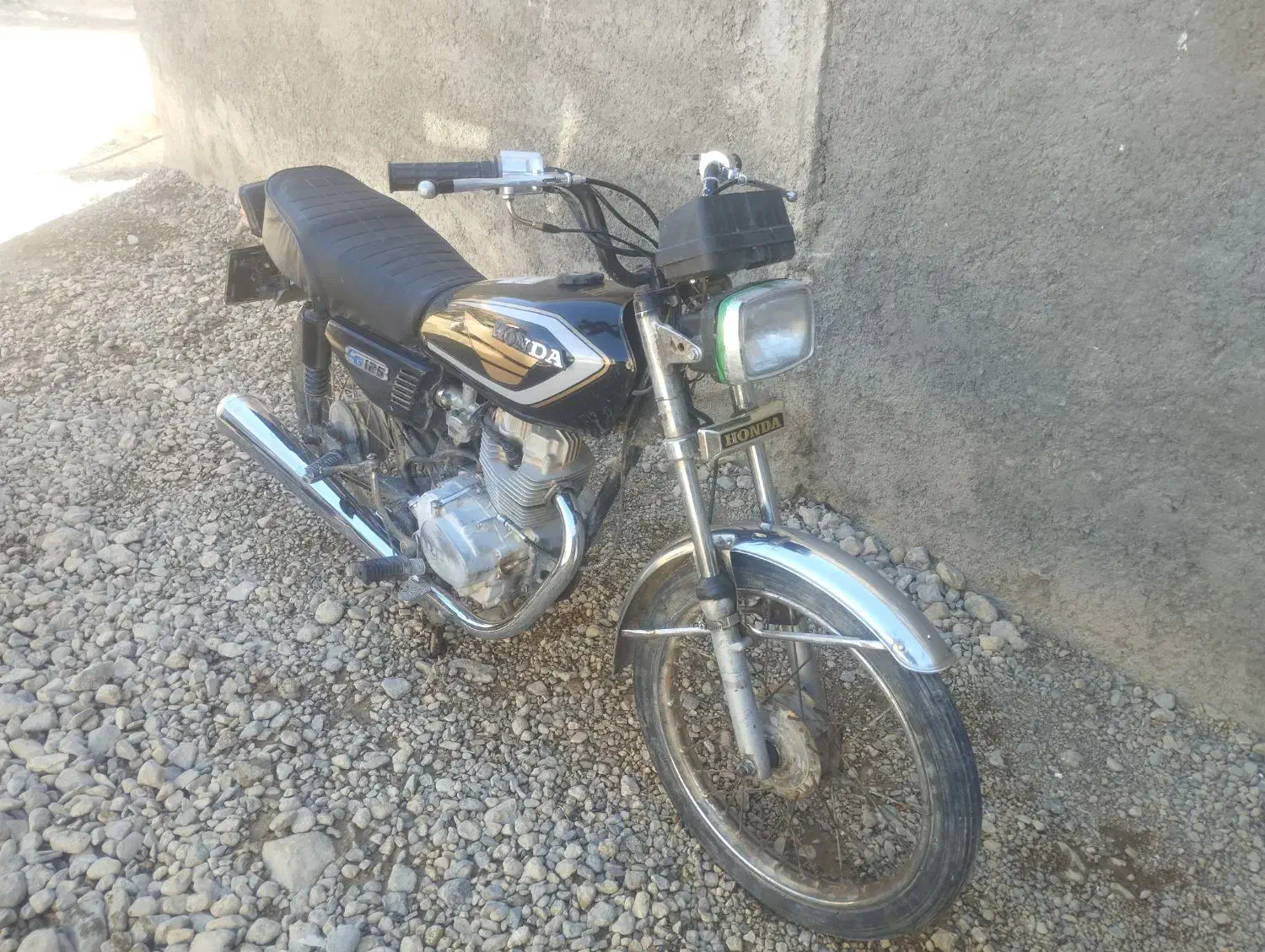 موتور سیکلت|موتورسیکلت|پادنا, |دیوار