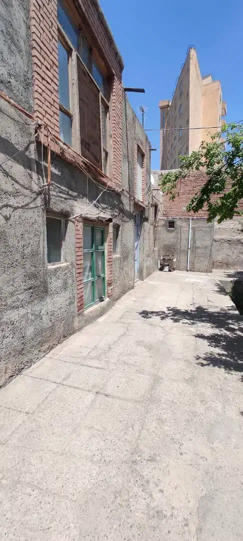 حیاط مسکونی|فروش زمین و ملک کلنگی|اسکو, |دیوار