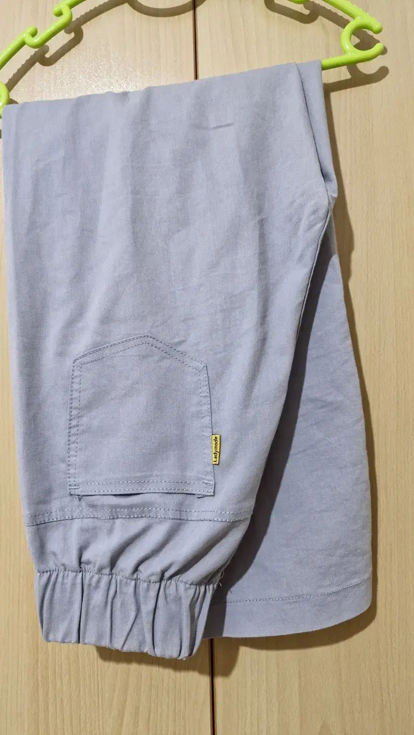 دوتا شلوار نو|لباس|رشت, جهاد|دیوار