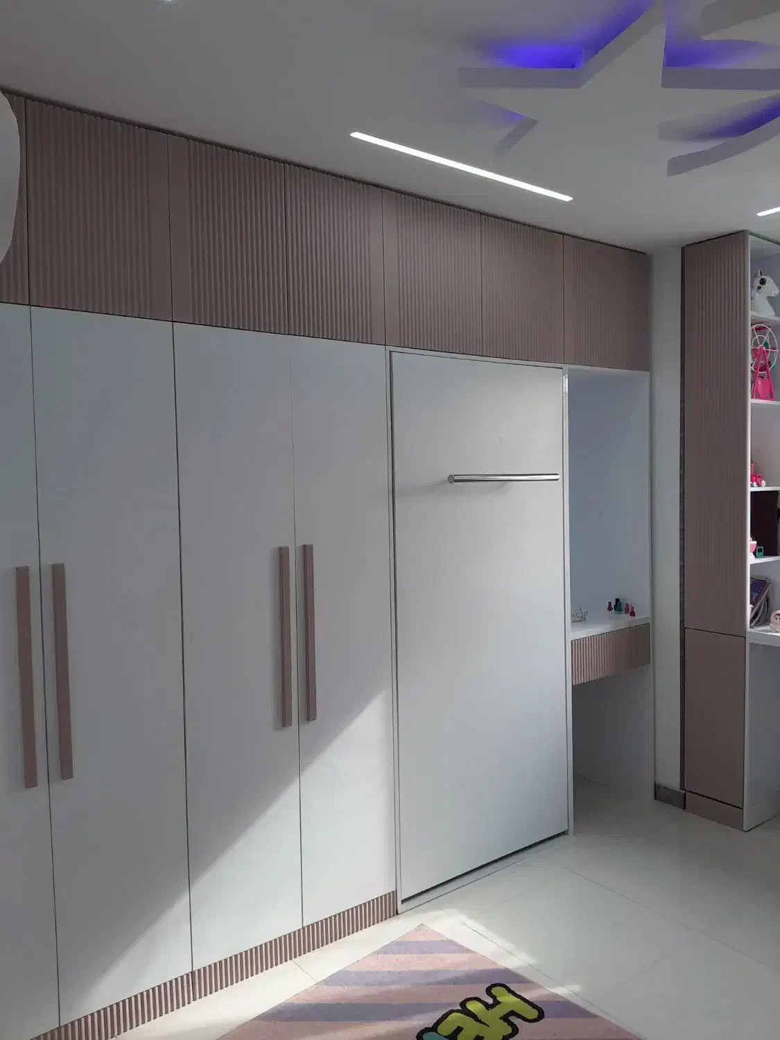 کابینت کمد دیواری سفارشی متری ۲،۸۰۰|جاکفشی، کمد، دراور|پرند, فاز ۶|دیوار