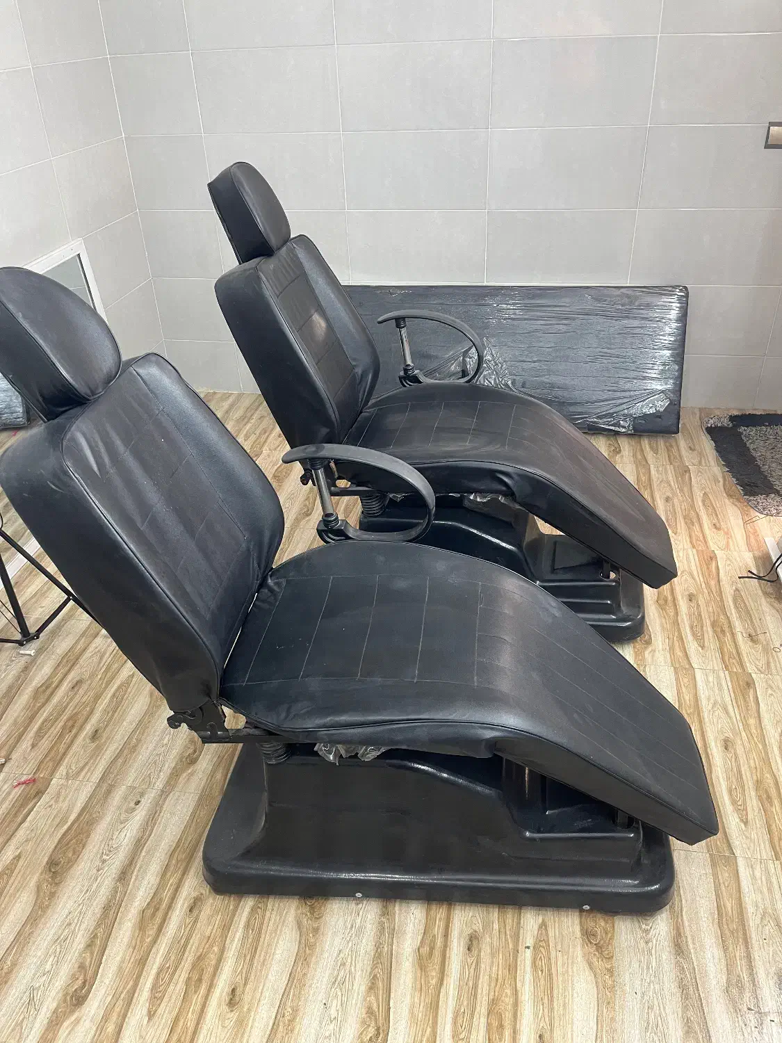 صندلی آرایشگاهی|آرایشگاه و سالن‌های زیبایی|ورامین, ورامین|دیوار