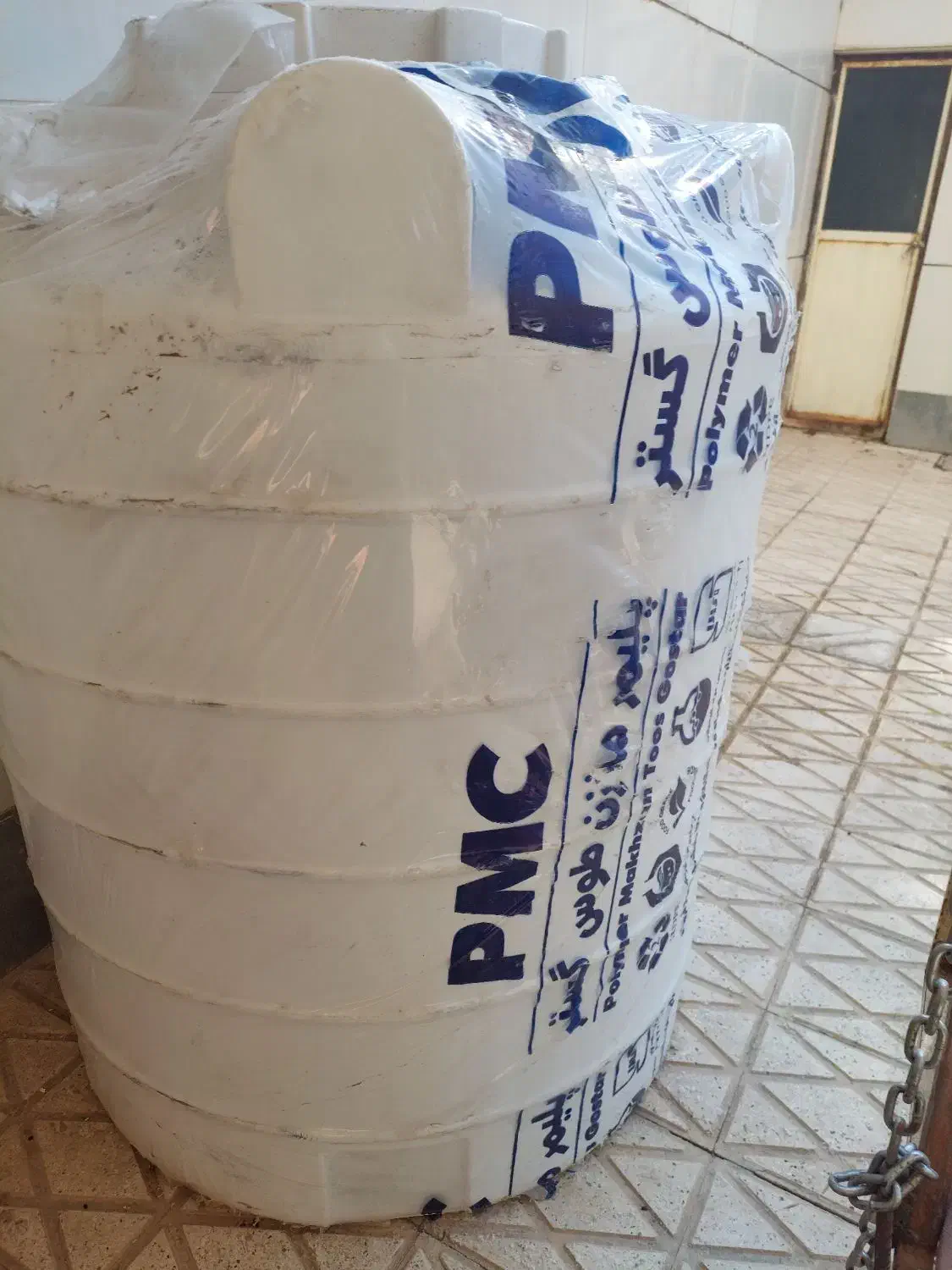 تانکر اب|ظروف نگهدارنده، پلاستیکی، یک‌بارمصرف|بجنورد, |دیوار