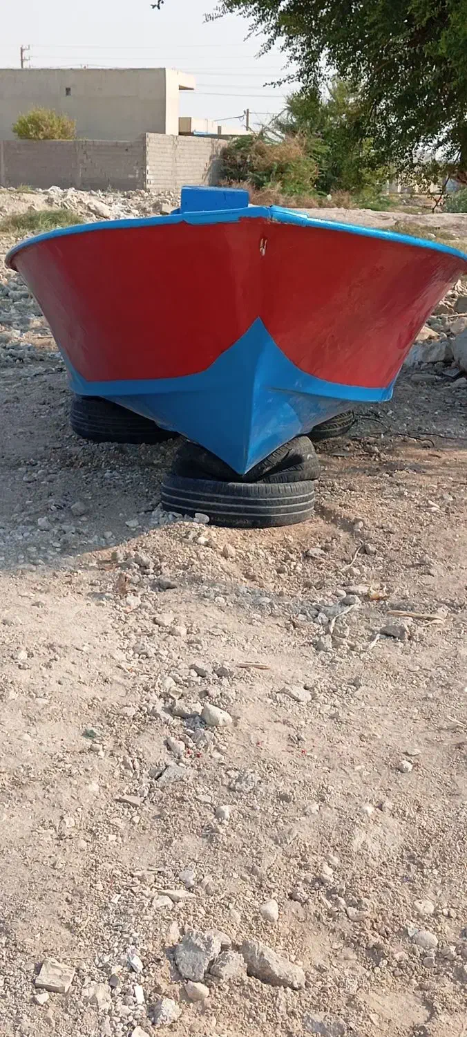 فروش  فوری فوری قایق وتور قبادی|قایق و سایر وسایل نقلیه|بندر دیر, |دیوار