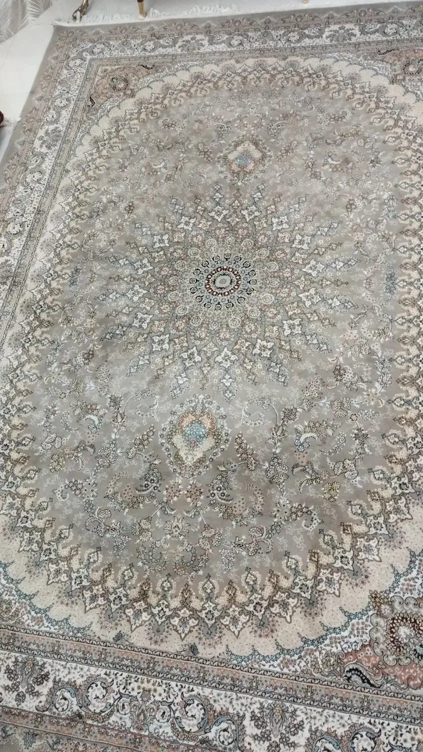 فرش ماشینی ۹ متری ۷۰۰ شانه دست باف گونه|فرش|تبریز, |دیوار