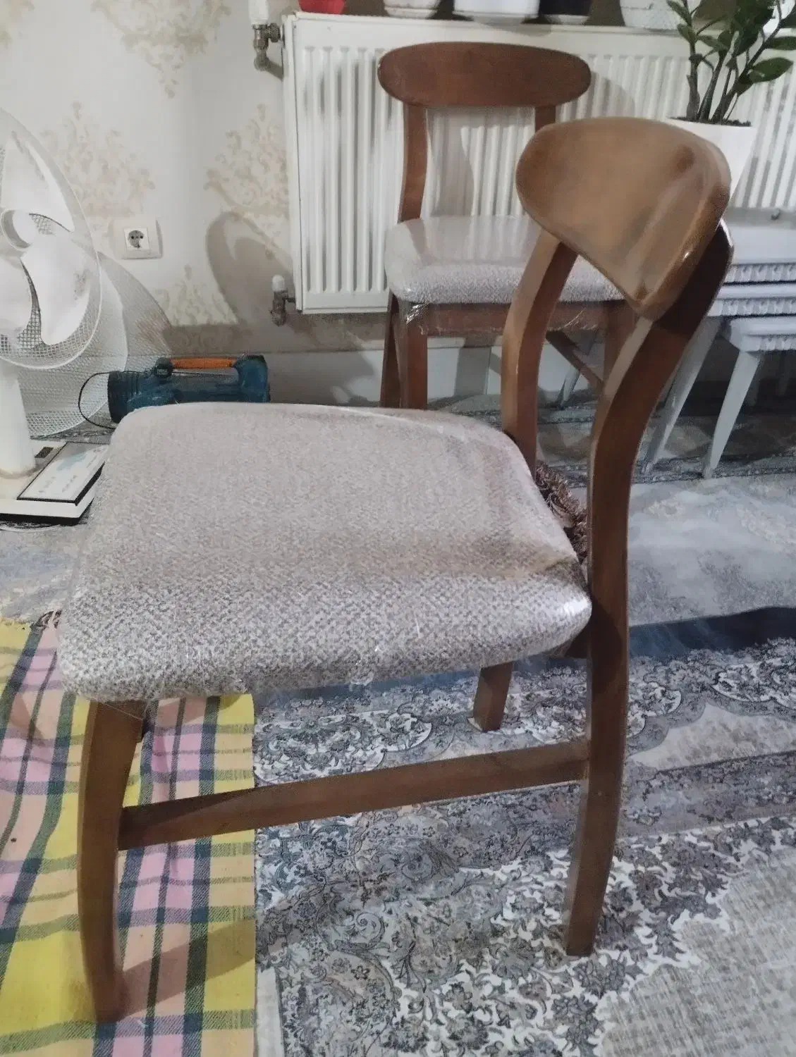 میز نهار خوری نو|میز و صندلی غذاخوری|شیراز, فرگاز|دیوار