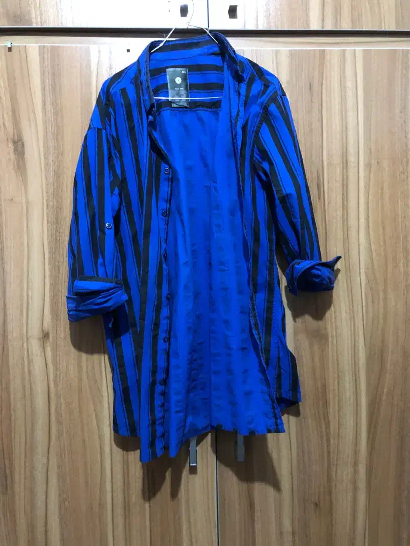 لباس|لباس|شیراز, احمدی جنوبی|دیوار