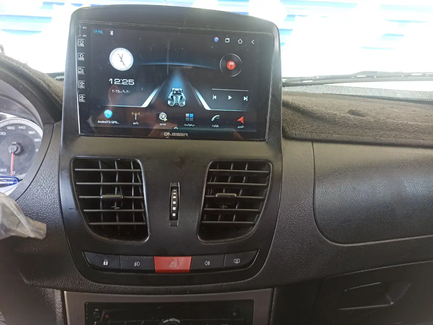 کوییک s مدل 1402 مانیتور دار|خودرو سواری و وانت|بهبهان, |دیوار