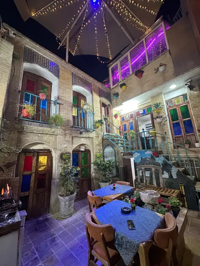 فروش کافه و رستوران|فروش مغازه و غرفه|شیراز, لب آب|دیوار