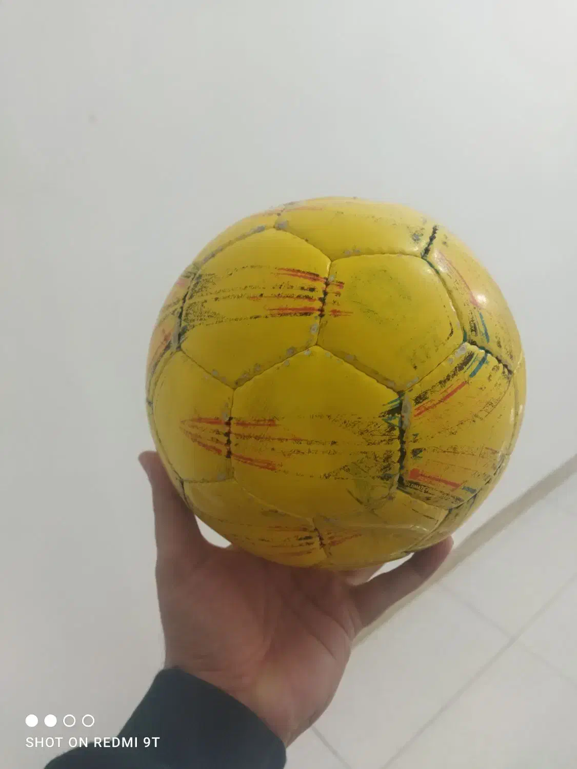 توپ فوتسال / سالم|ورزش‌های توپی|آستانه اشرفیه, |دیوار