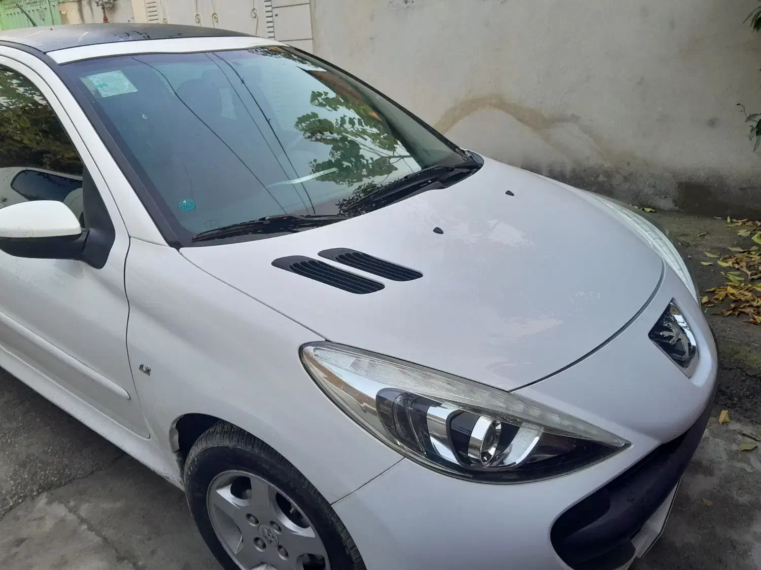 207سفید پانوراما|خودرو سواری و وانت|مینودشت, |دیوار