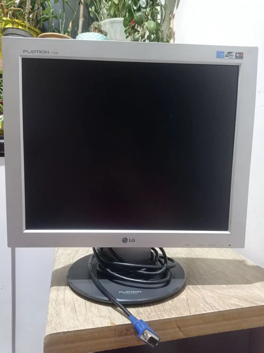 مانیتور|رایانه رومیزی|سهند, |دیوار