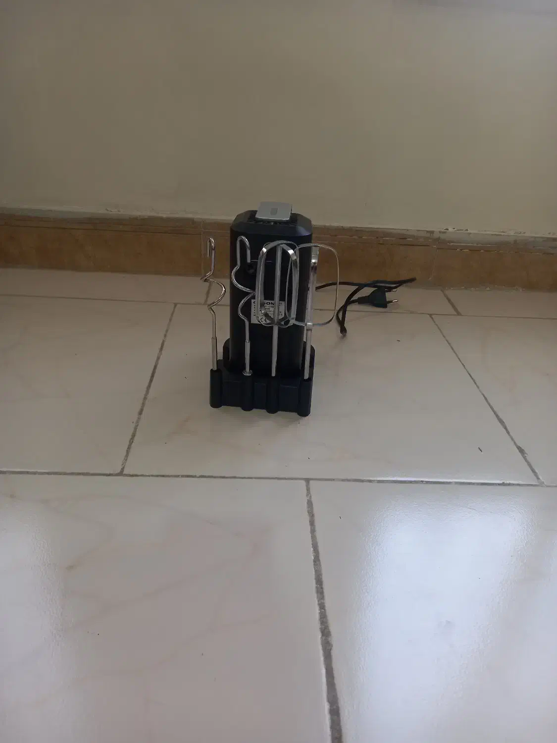 همزن برقی مارک گوسنیک|سایر لوازم برقی|رودهن, |دیوار