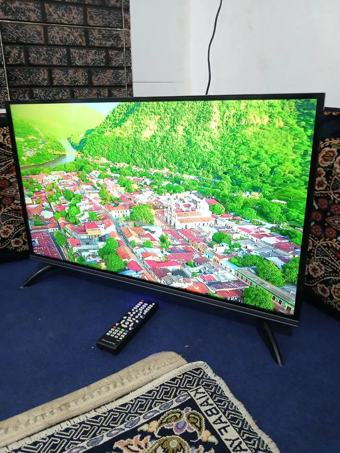 ال ای دی تلویزیون ۳۲اینچ هیمالیا باکارتون|تلویزیون و پروژکتور|مشهد, شهید معقول|دیوار