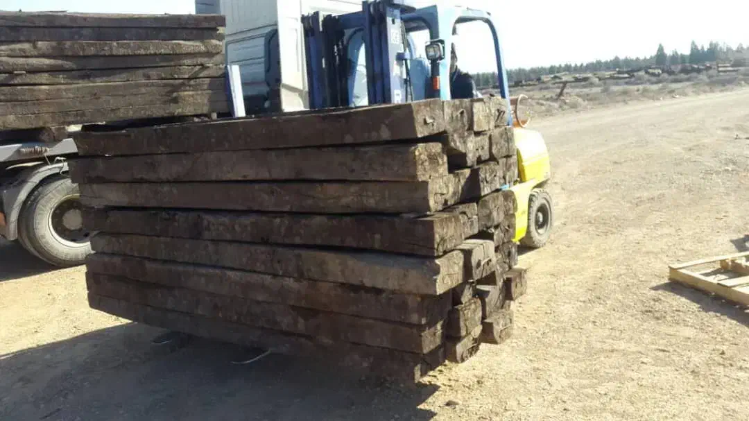 تراورس چوب راه آهن،پالت پلاستیکی،صندوق،جعبه|حراج|فلاورجان, |دیوار